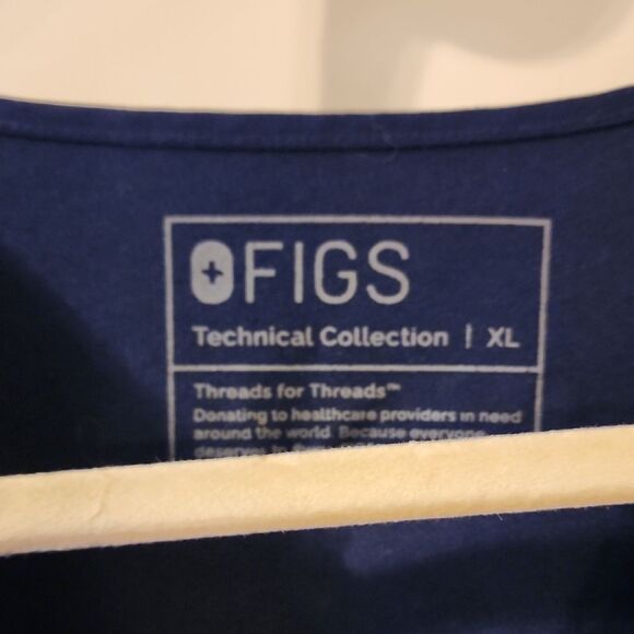 Navy Blue Scrub Set - Picture 2 of 4